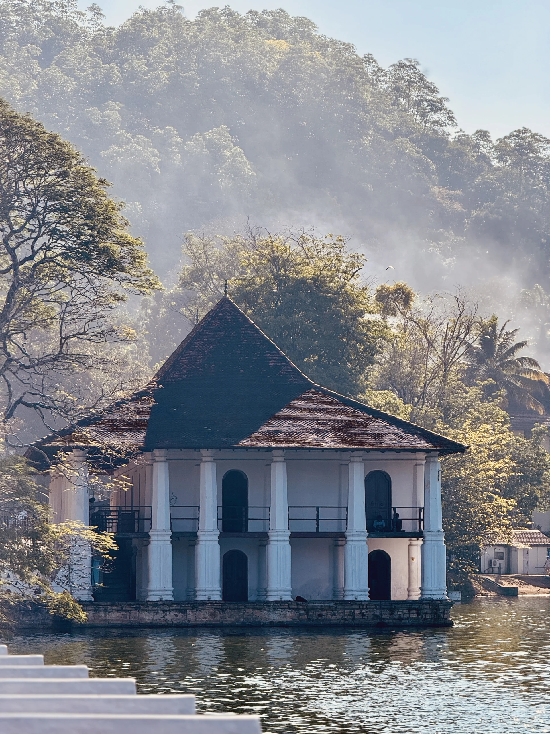 බිසෝ උල්පැන් ගෙය.